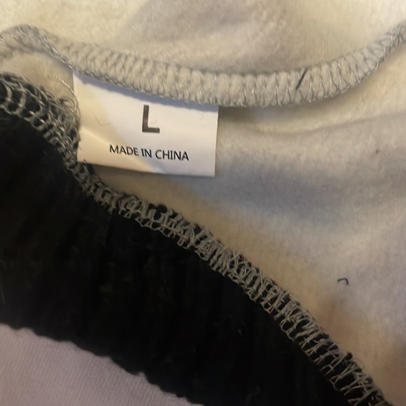 Dog sweatshirt - Picture 5 of 6